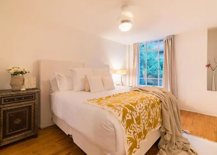 Location- Design And Comfort Fully Equipped