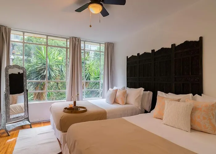 Location- Design And Comfort Fully Equipped *