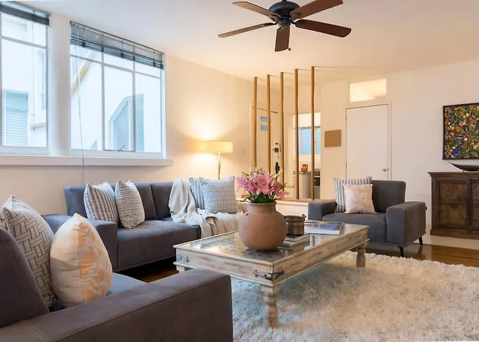 Location- Design And Comfort Fully Equipped Apartment