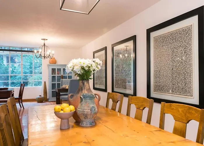 Location- Design And Comfort Fully Equipped Apartment *